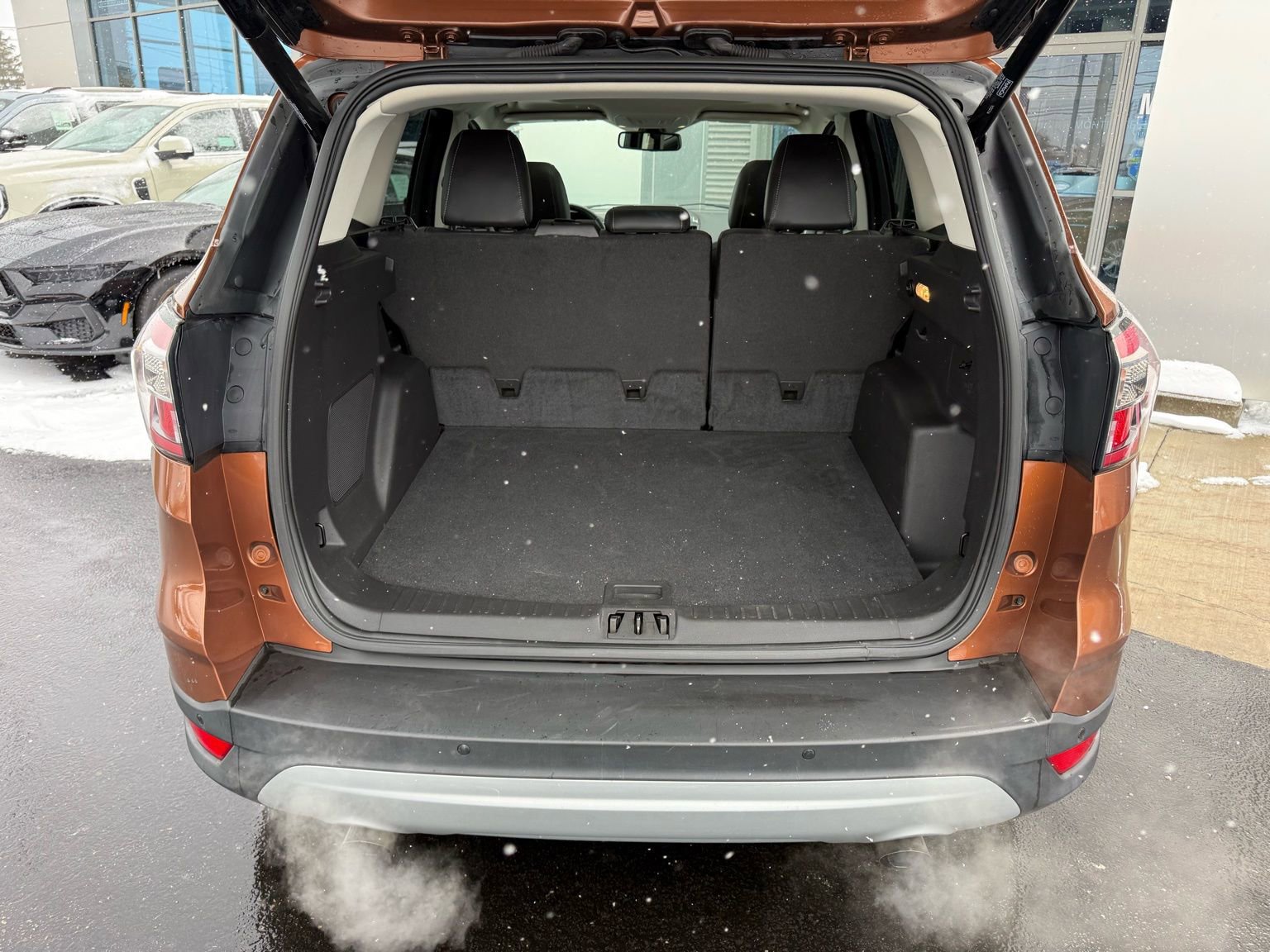 Used 2017 Ford Escape Titanium image 38