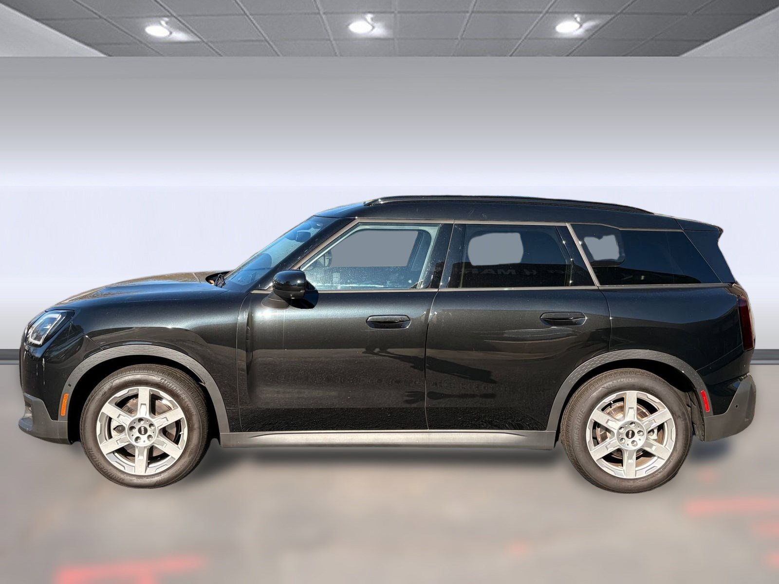 Used 2025 MINI Cooper Countryman S w/ Comfort Package Max image 2