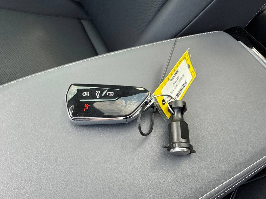 Certified 2023 Volkswagen ID.4 Pro S AWD/4WD image 30