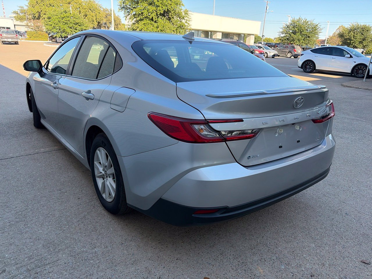 Used 2026 Toyota Camry LE FWD image 5