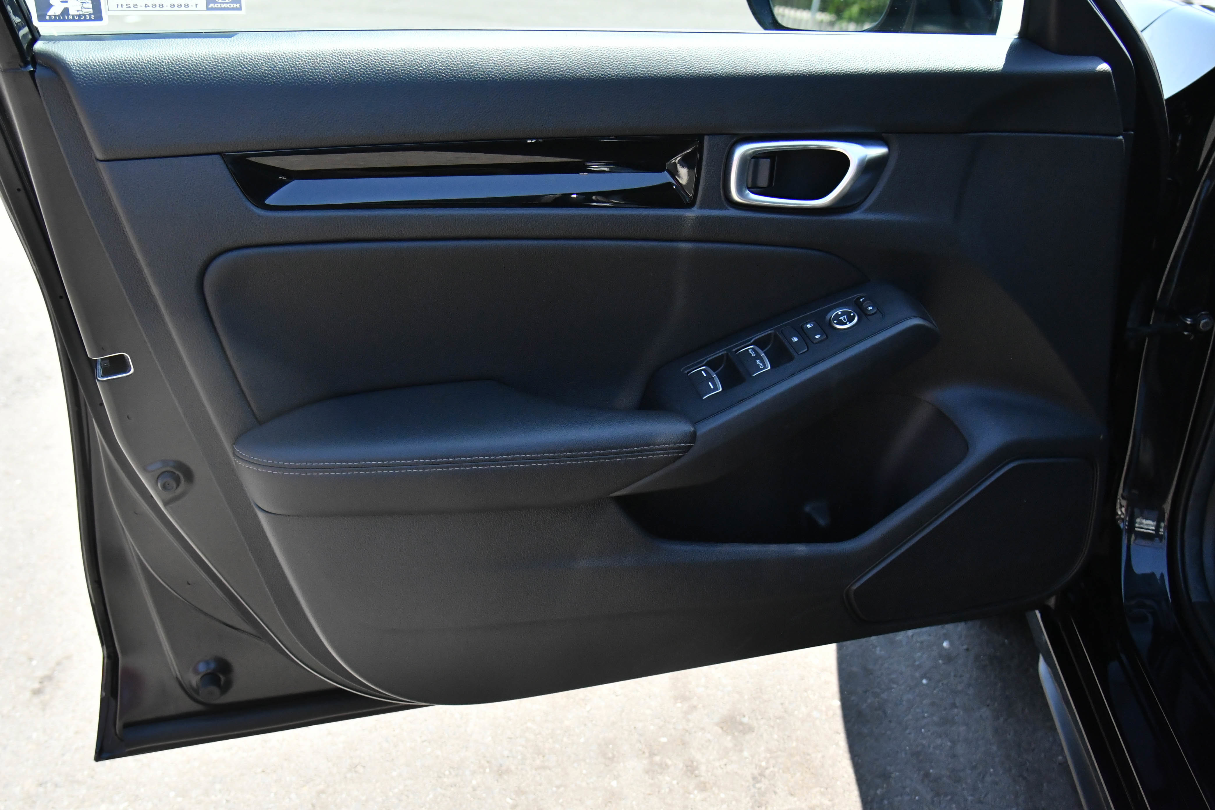 Used 2024 Honda Civic EX-L image 13
