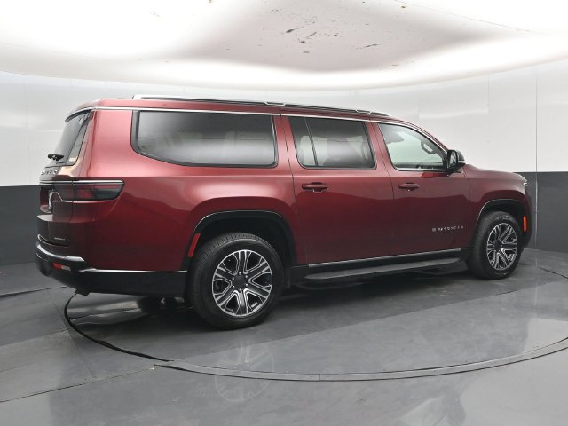 Used 2024 Jeep Wagoneer L Series II w/ Flexible Seating Group RWD image 33