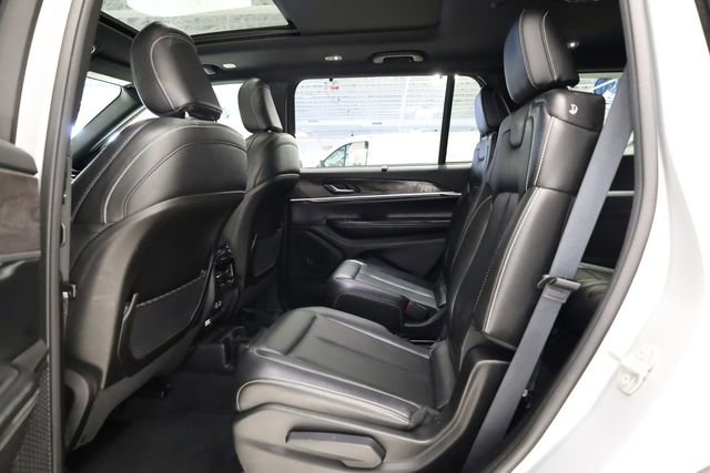 Used 2024 Jeep Grand Cherokee L Limited w/ Luxury Tech Group II image 28