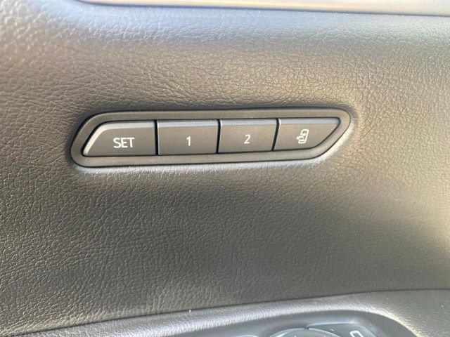 Used 2023 Cadillac XT5 Premium Luxury w/ LPO, Floor Liner Package AWD/4WD image 15