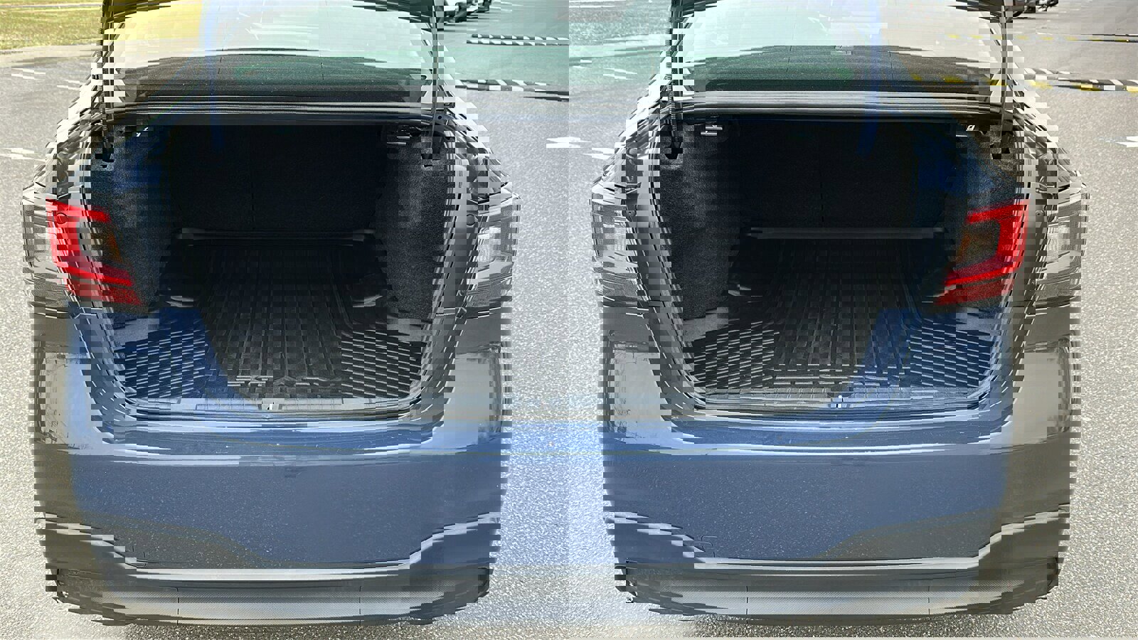 Used 2023 Subaru Legacy Premium image 23