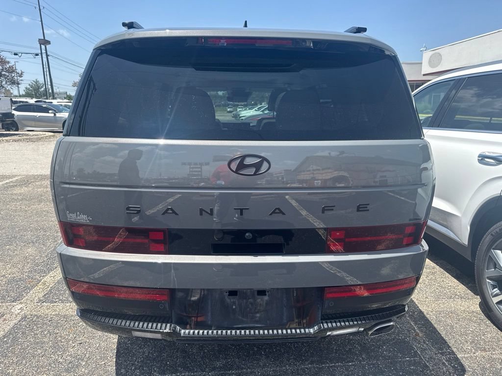 Used 2025 Hyundai Santa Fe Calligraphy AWD/4WD image 3