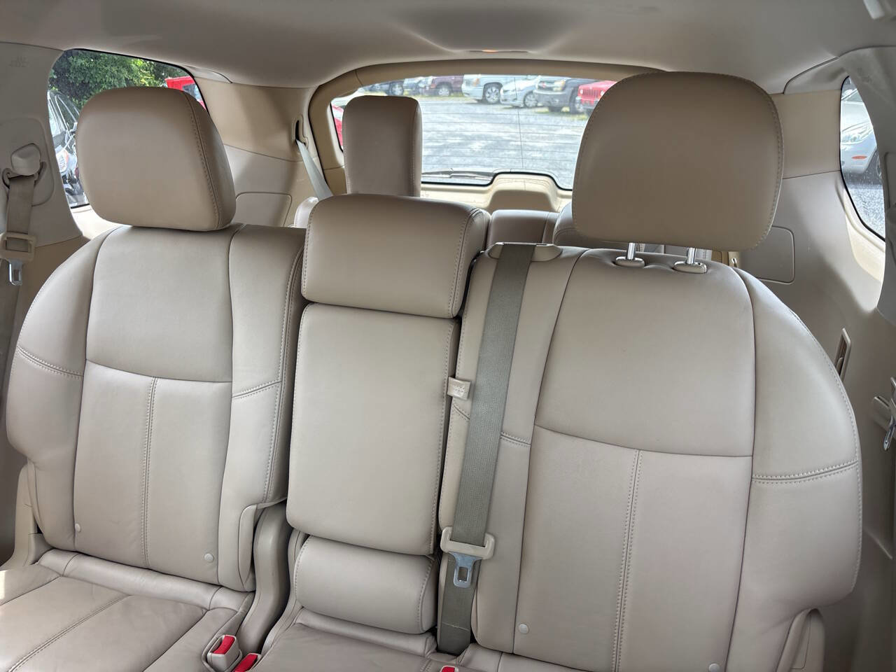 Used 2013 Nissan Pathfinder SL FWD image 17