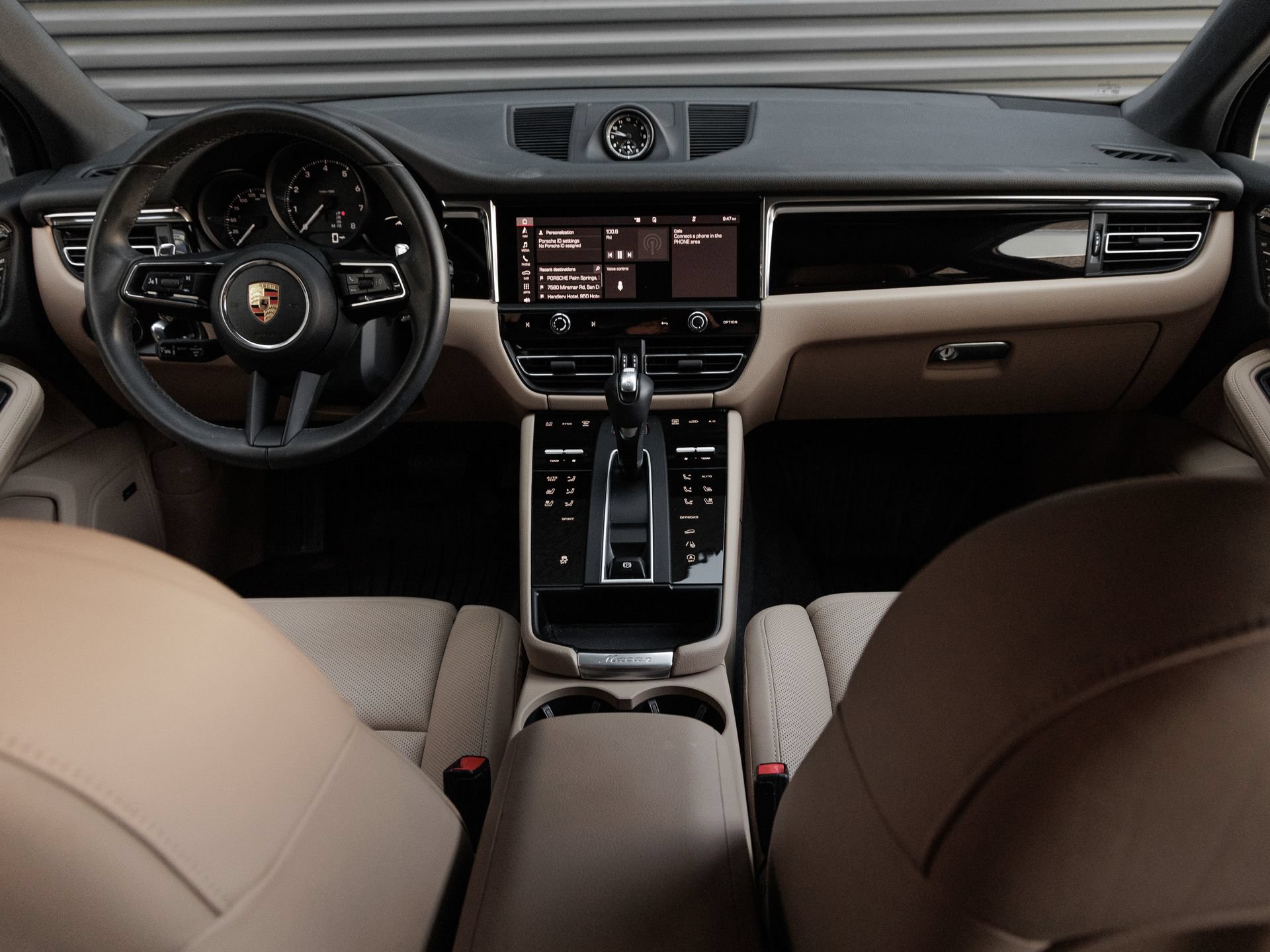 Certified 2026 Porsche Macan AWD/4WD image 15