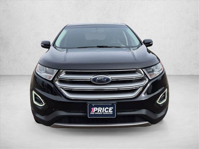 Used 2018 Ford Edge Titanium AWD/4WD image 2