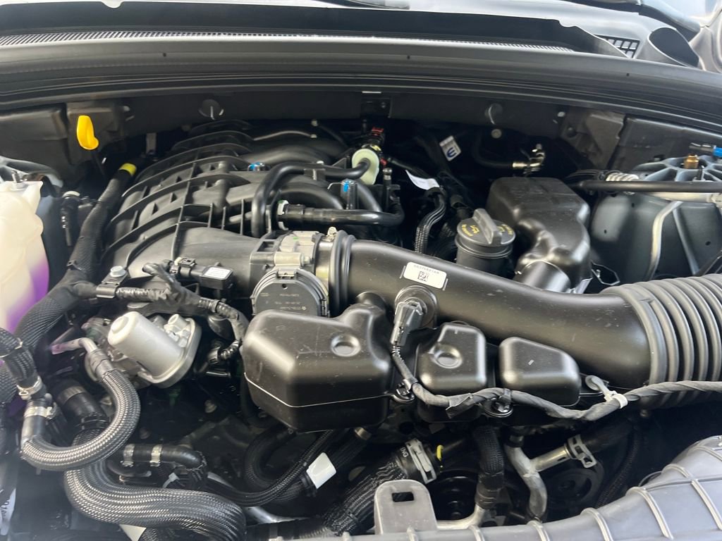 New 2025 Jeep Grand Cherokee L Overland w/ Luxury Tech Group IV image 3