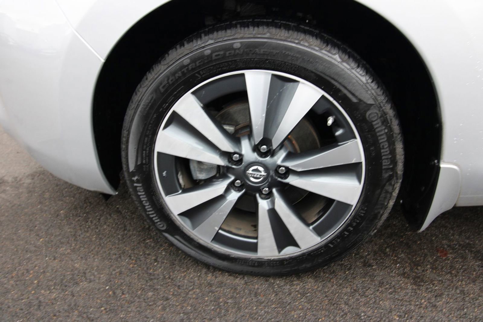 Used 2016 Nissan Leaf SV image 30