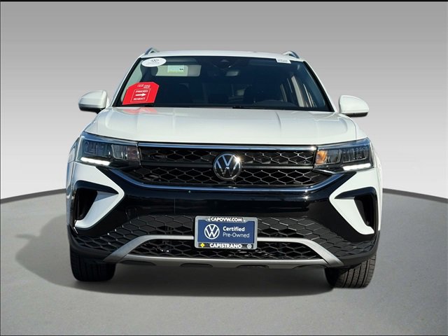 Certified 2023 Volkswagen Taos SE w/ Panoramic Sunroof Package image 2