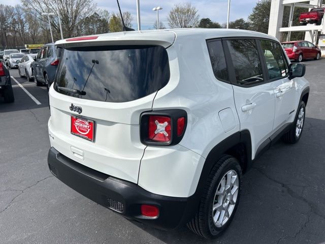 Used 2023 Jeep Renegade Latitude AWD/4WD image 7