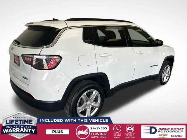 Used 2024 Jeep Compass Latitude AWD/4WD image 3