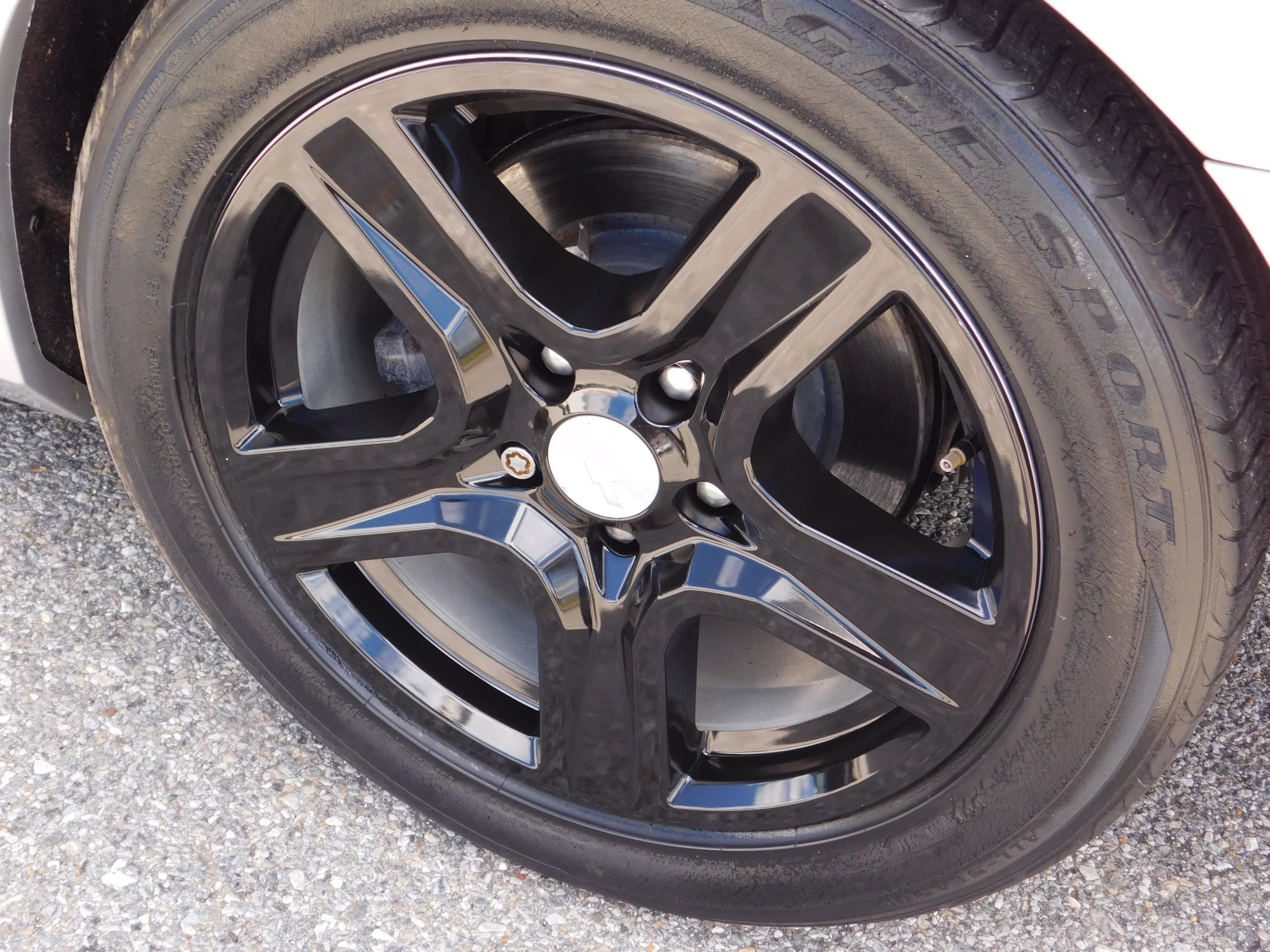Used 2018 Chevrolet Camaro LS RWD image 6