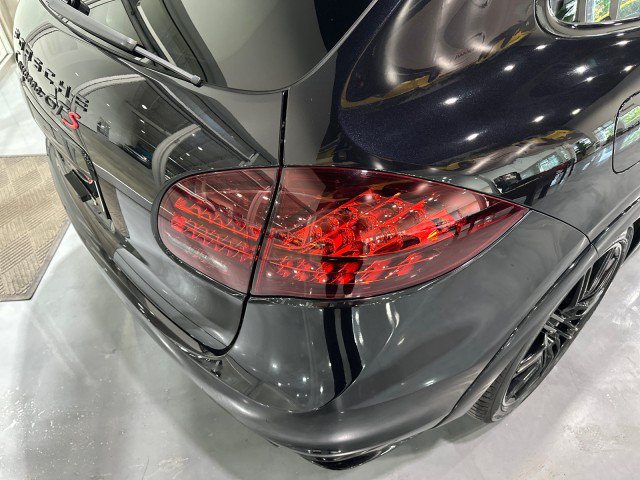 Used 2014 Porsche Cayenne GTS AWD/4WD image 30