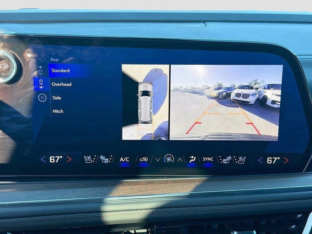 Used 2025 Chevrolet Suburban High Country RWD image 34
