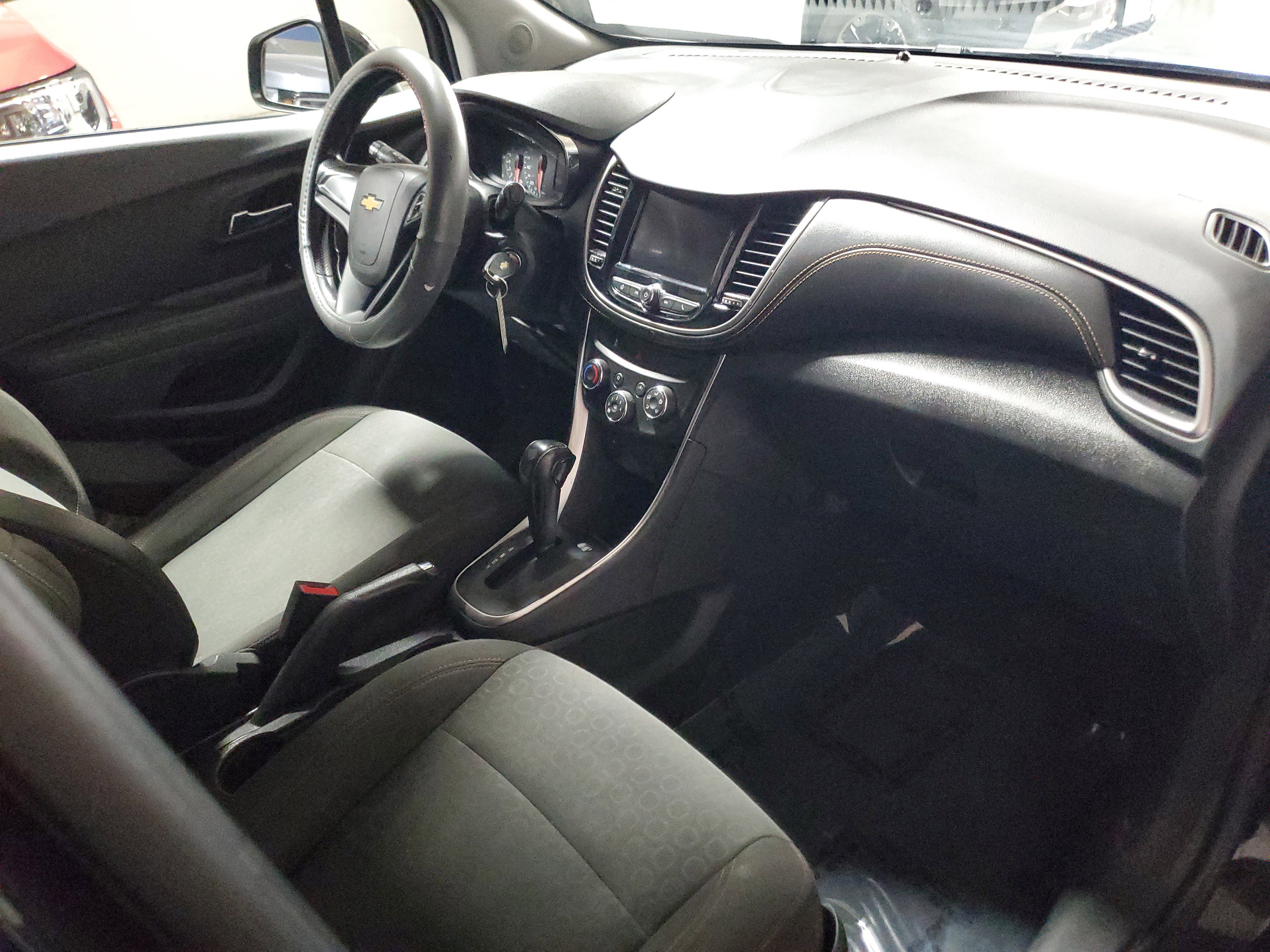 Used 2021 Chevrolet Trax LS image 20