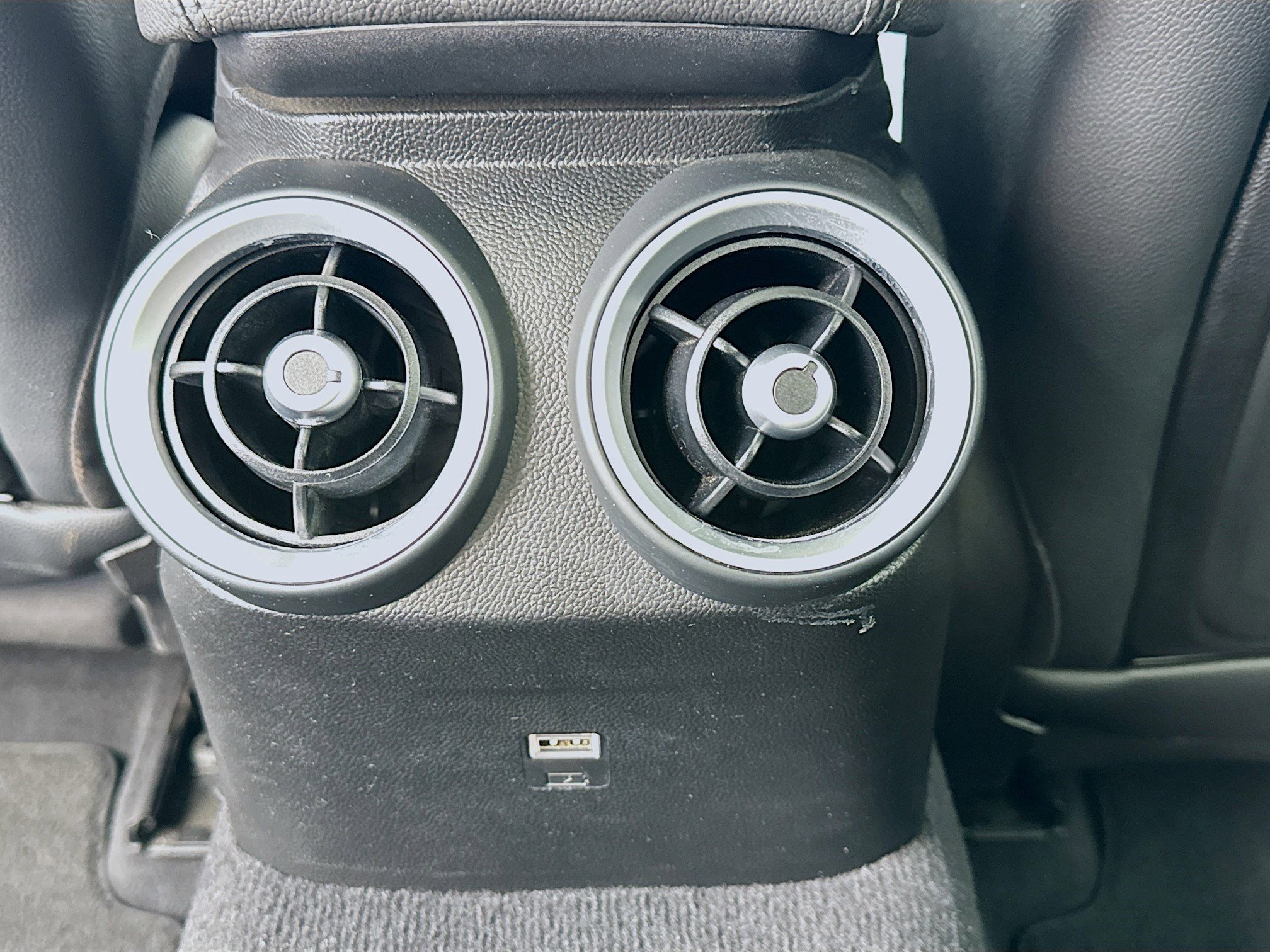 Used 2021 Alfa Romeo Giulia Ti w/ Nero Edizione image 17