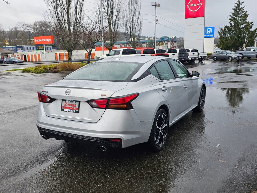 Used 2023 Nissan Altima 2.5 SR image 5