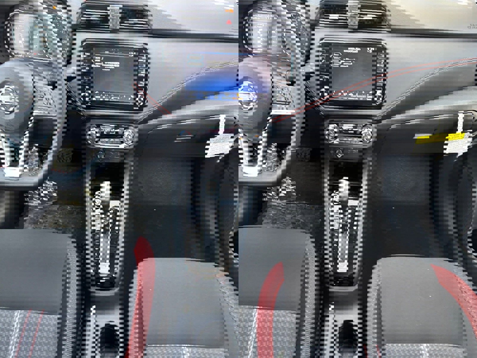 New 2025 Nissan Versa SR w/ Trunk Package image 16