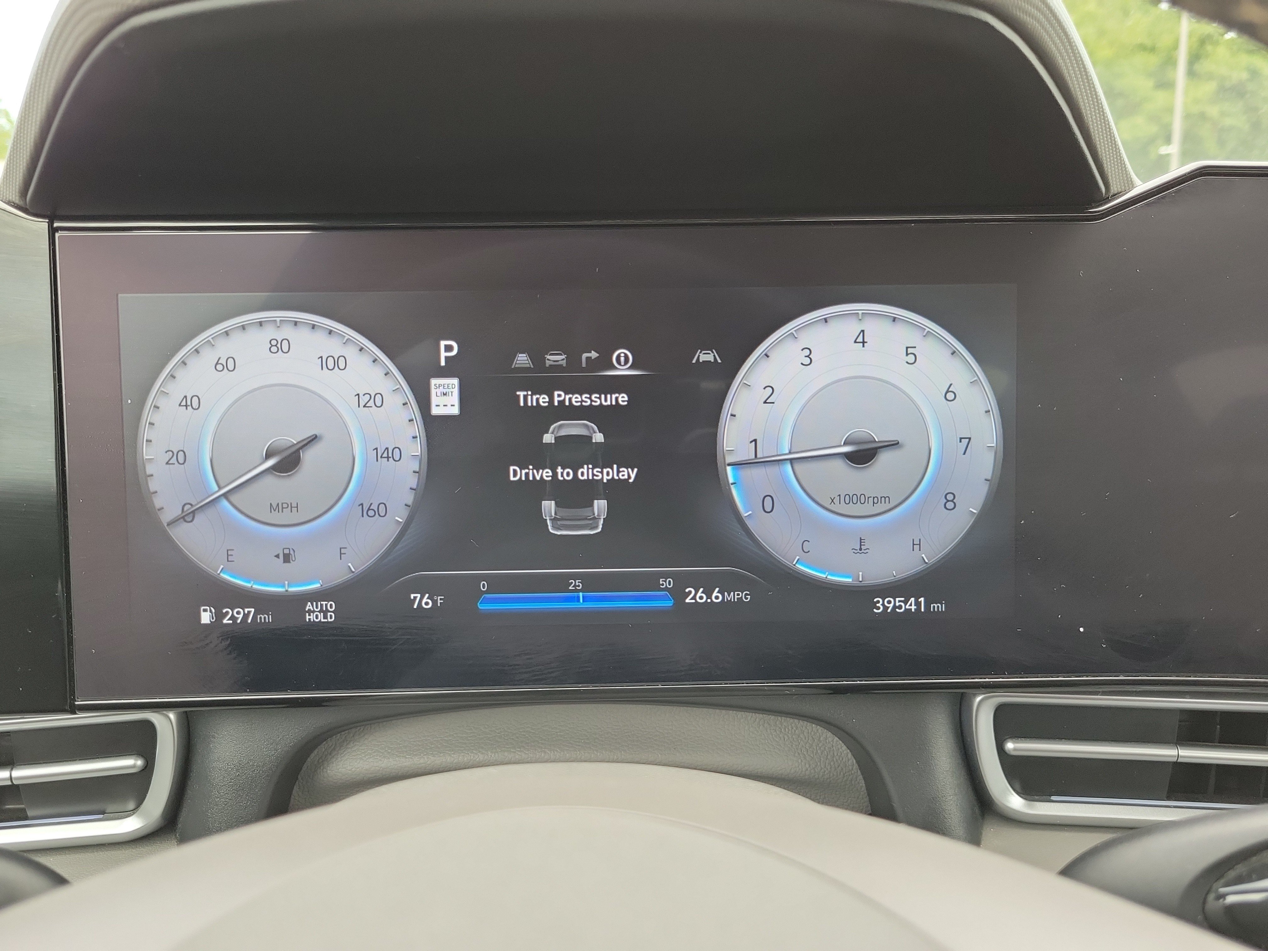 Used 2025 Hyundai Elantra SEL FWD image 26