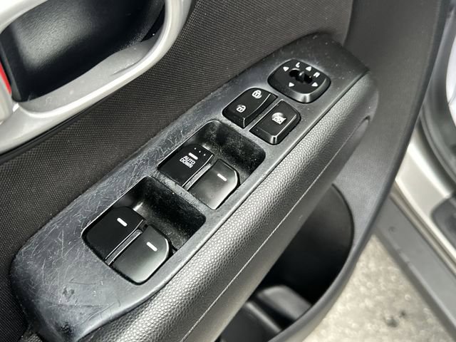 Used 2016 Kia Soul image 15