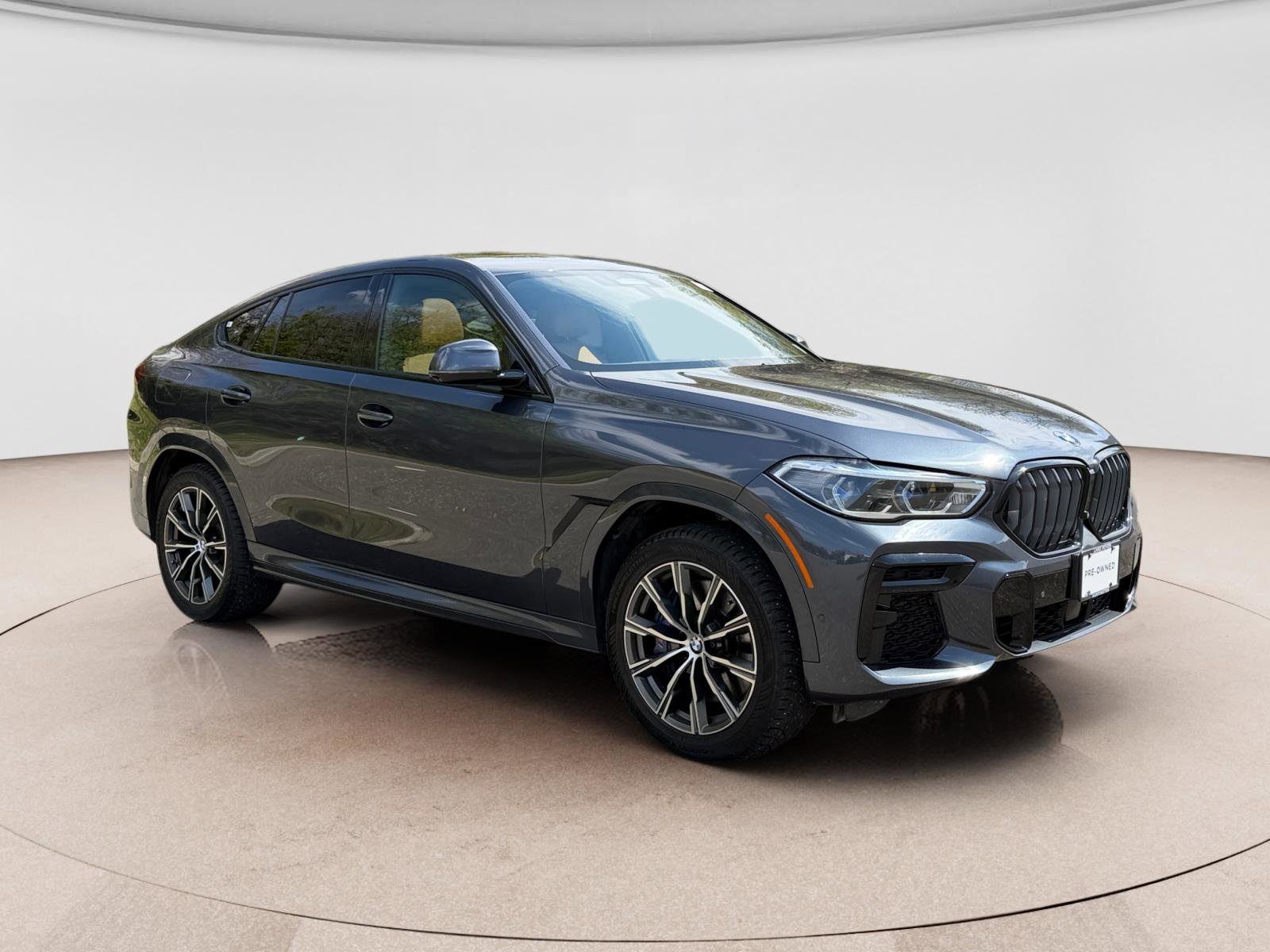 Used 2022 BMW X6 M50i w/ Executive Package AWD/4WD image 7