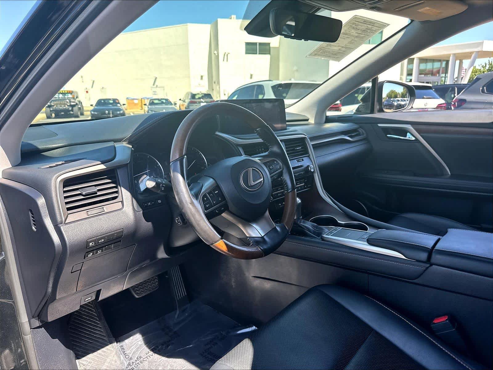 Used 2021 Lexus RX 350L Premium w/ Premium Package AWD/4WD image 19