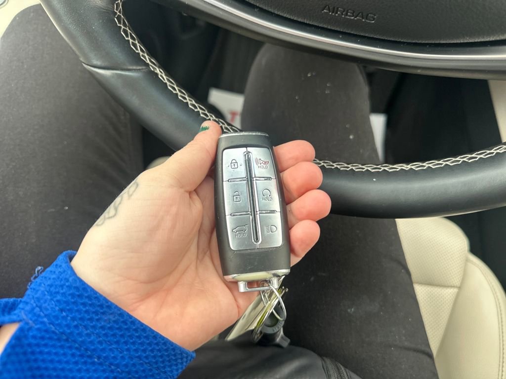 Used 2023 Genesis GV70 2.5T w/ Select Package image 29