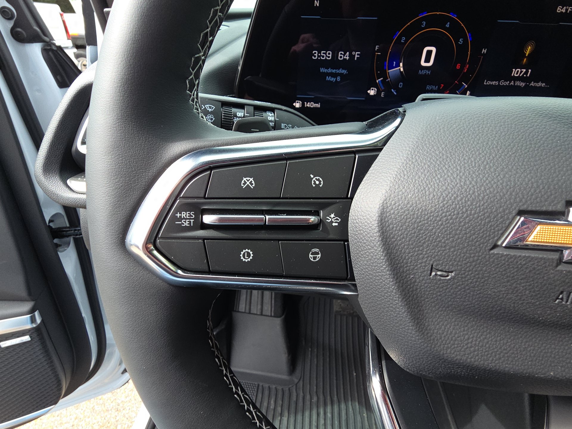 New 2026 Chevrolet Traverse LT w/ Enhanced Driving Package FWD image 18