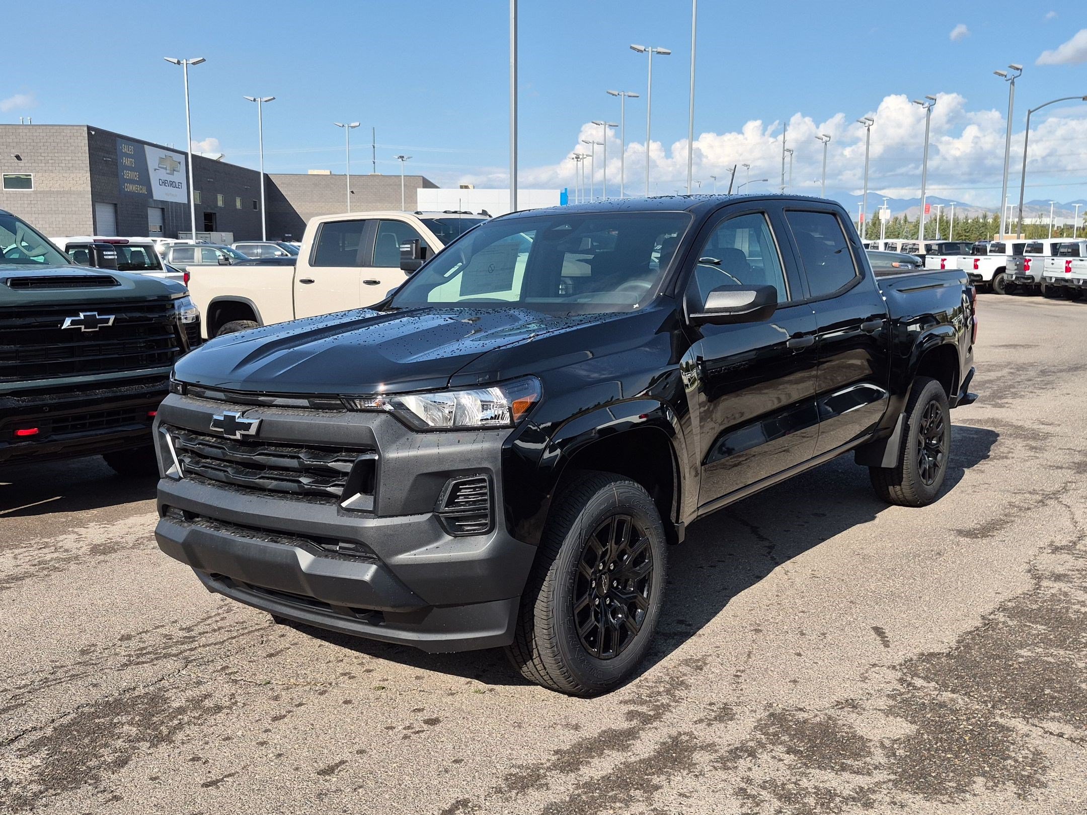 New 2026 Chevrolet Colorado W/T w/ WT Custom Package AWD/4WD image 9