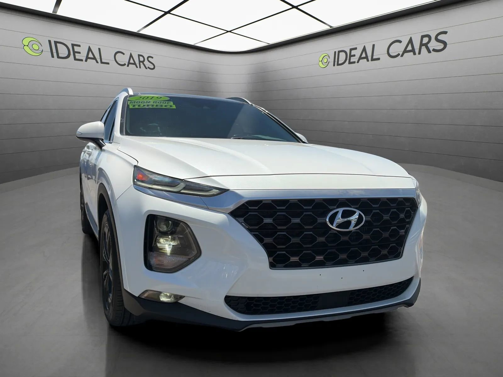 Used 2019 Hyundai Santa Fe Limited FWD image 3