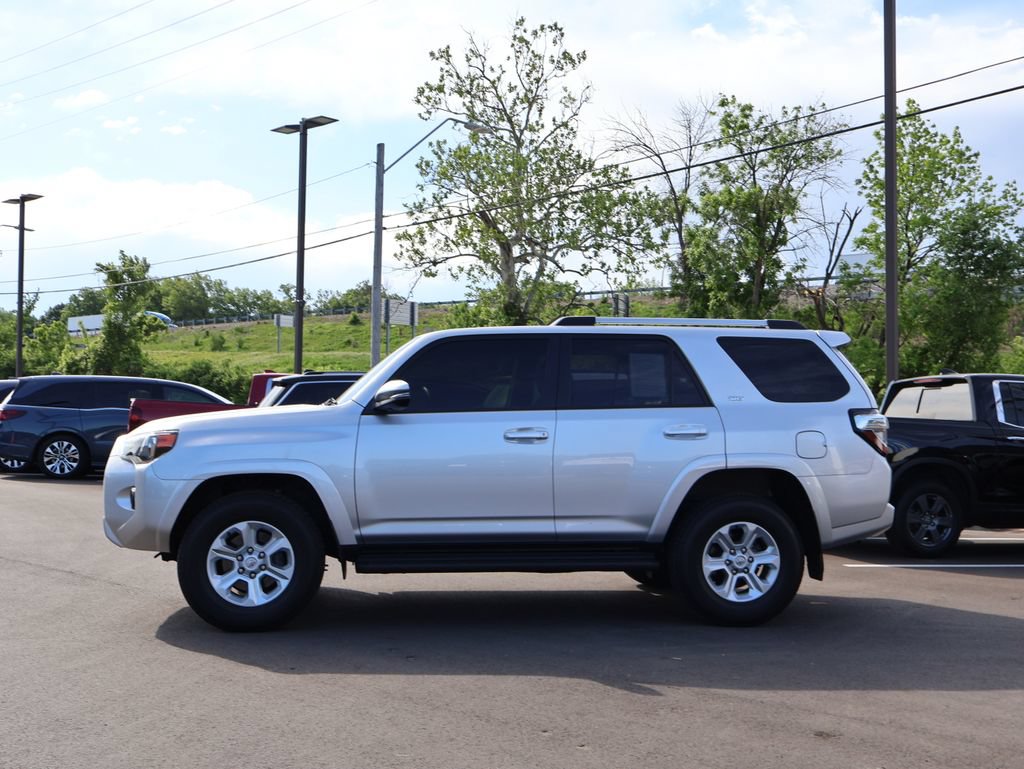 Used 2024 Toyota 4Runner SR5 Premium AWD/4WD image 4