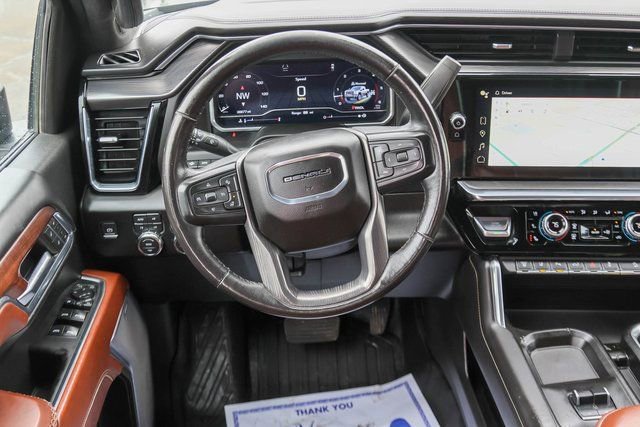 Used 2024 GMC Sierra 3500 Denali Ultimate AWD/4WD image 27