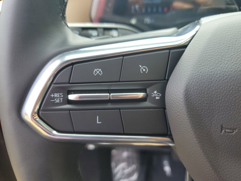 Used 2025 Chevrolet Equinox ACTIV image 10