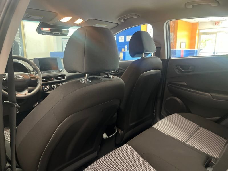 Used 2023 Hyundai Kona SE AWD/4WD image 16