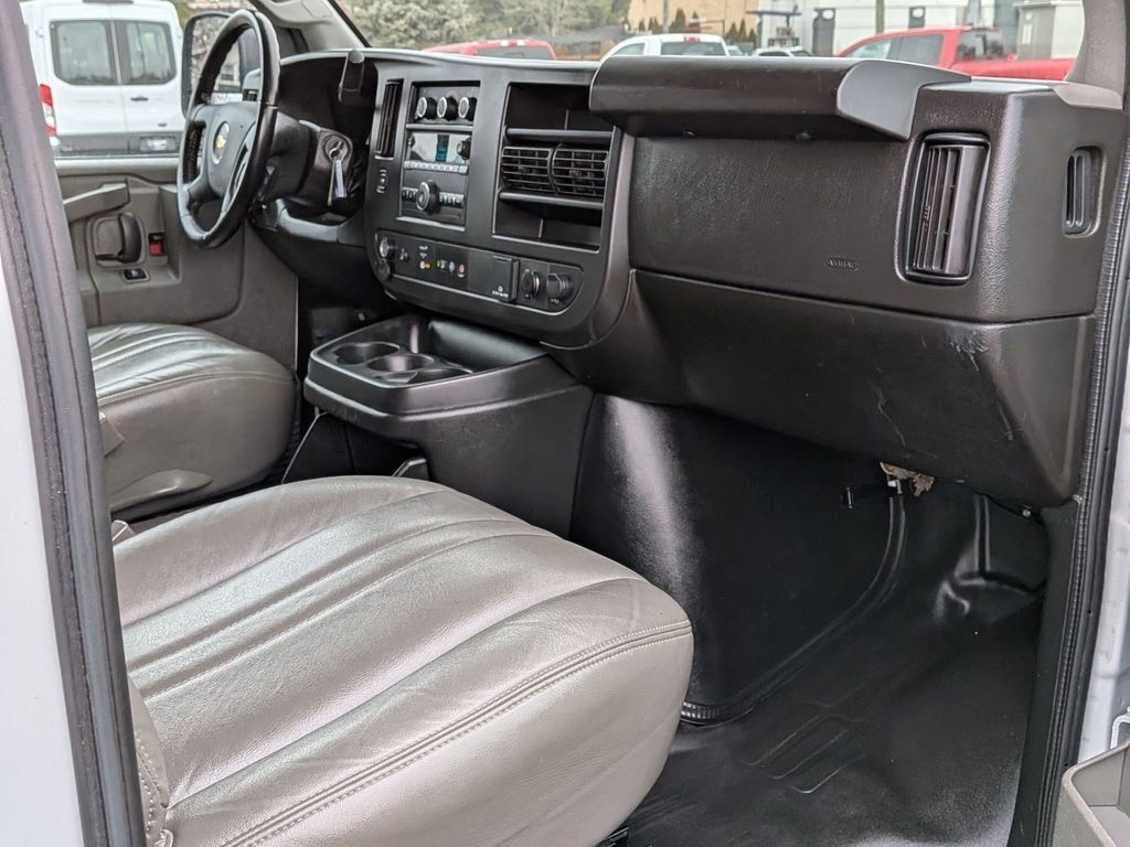 Used 2023 Chevrolet Express 3500 LS image 20