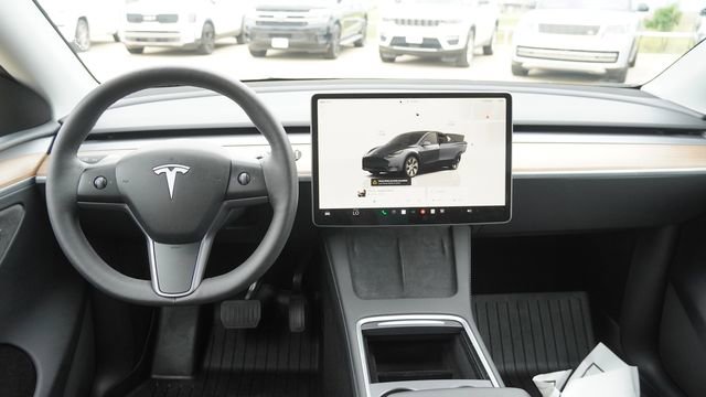 Used 2023 Tesla Model Y Long Range AWD/4WD image 13