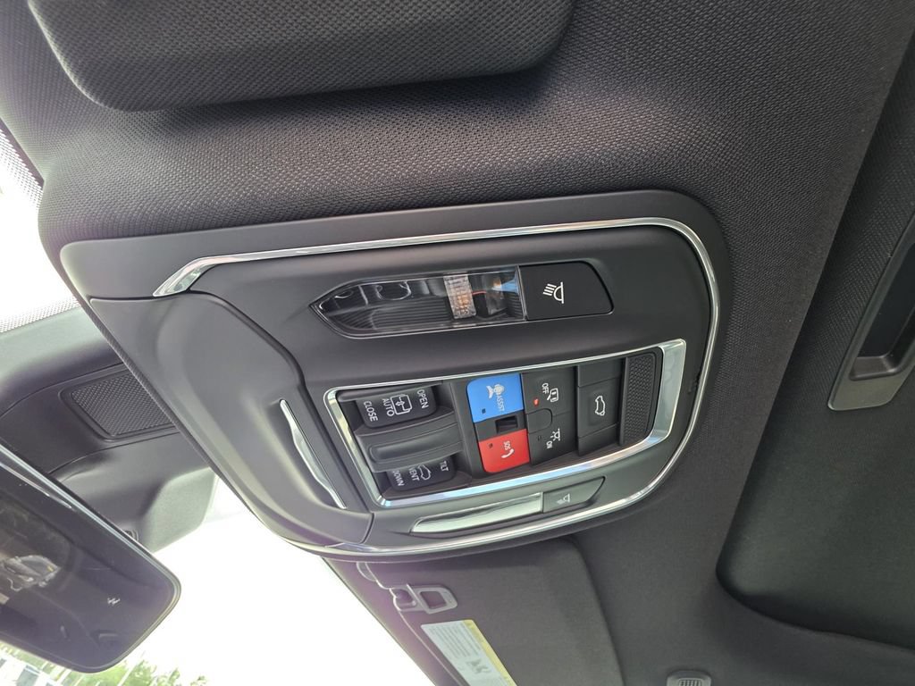 New 2026 Jeep Grand Cherokee Altitude RWD image 30