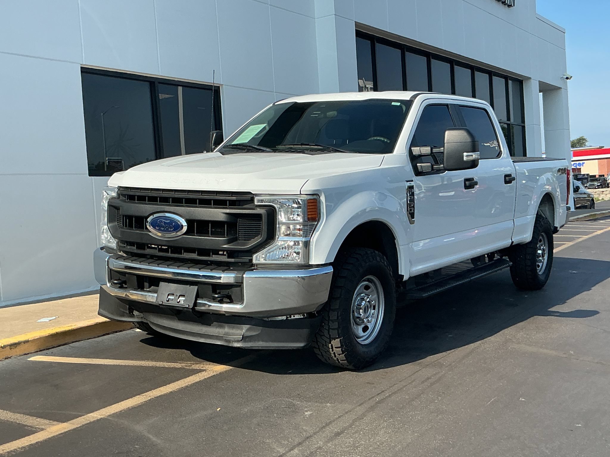 Used 2022 Ford F250 XL w/ Power Equipment Group AWD/4WD image 4