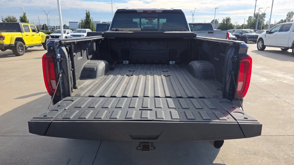 Used 2021 GMC Sierra 3500 Denali w/ Denali Ultimate Package AWD/4WD image 5