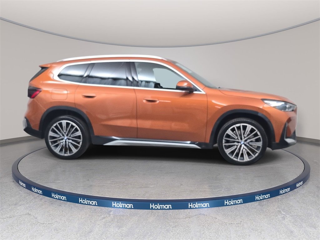Used 2025 BMW X1 xDrive28i w/ Convenience Package image 5