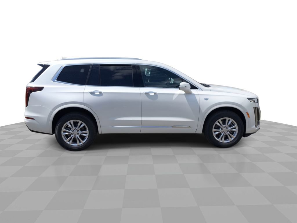 New 2025 Cadillac XT6 Luxury image 9