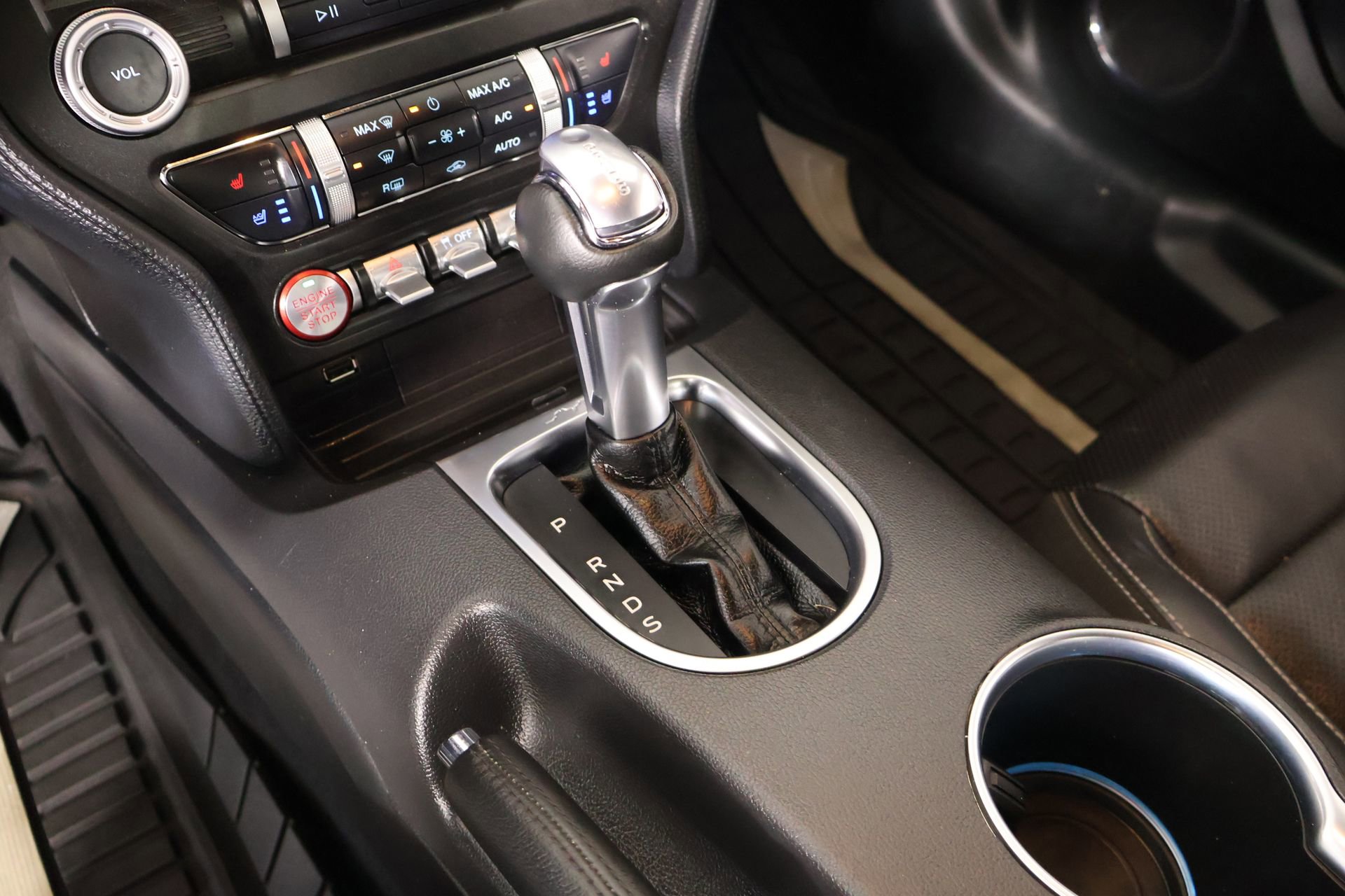Used 2023 Ford Mustang Premium RWD image 8