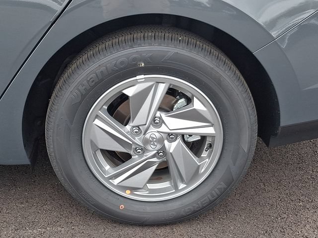 New 2026 Hyundai Elantra SE FWD image 18