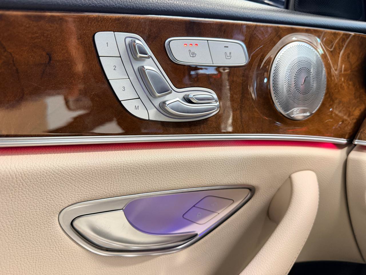 Used 2018 Mercedes-Benz E 300 image 44