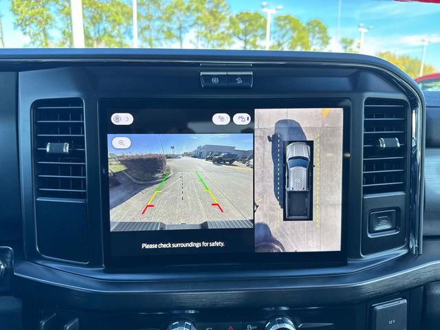 New 2026 Ford F250 Lariat w/ Black Appearance Package image 28