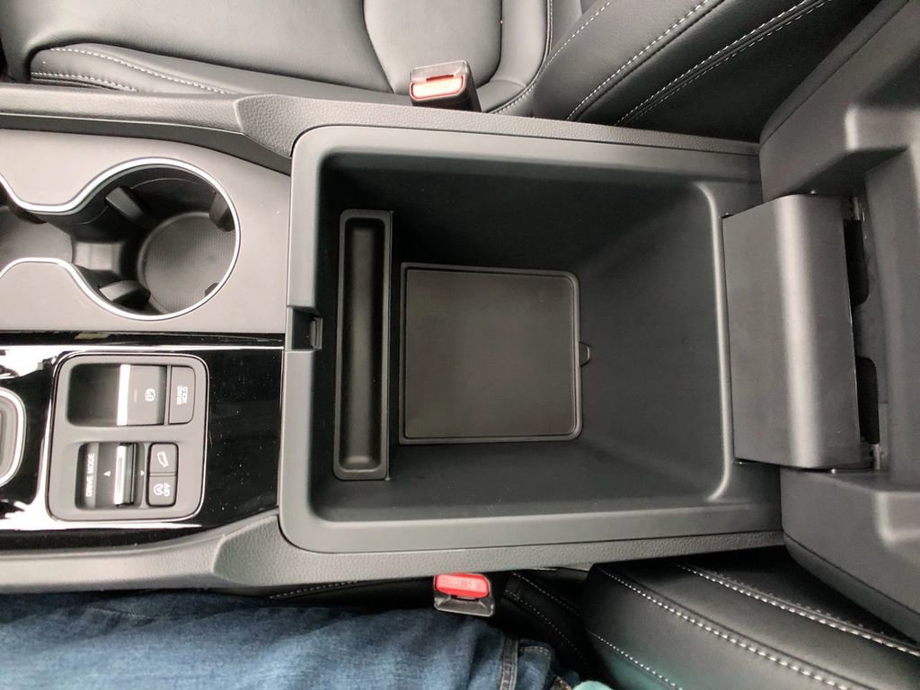 New 2025 Honda Pilot Touring image 21