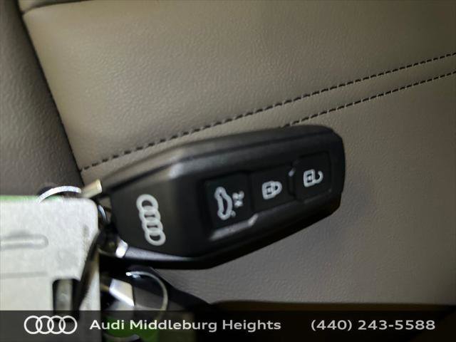 Used 2025 Audi Q5 Premium Plus w/ Premium Plus AWD/4WD image 33